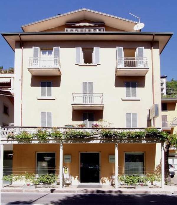 Hotel Belvedere Ловере Екстериор снимка